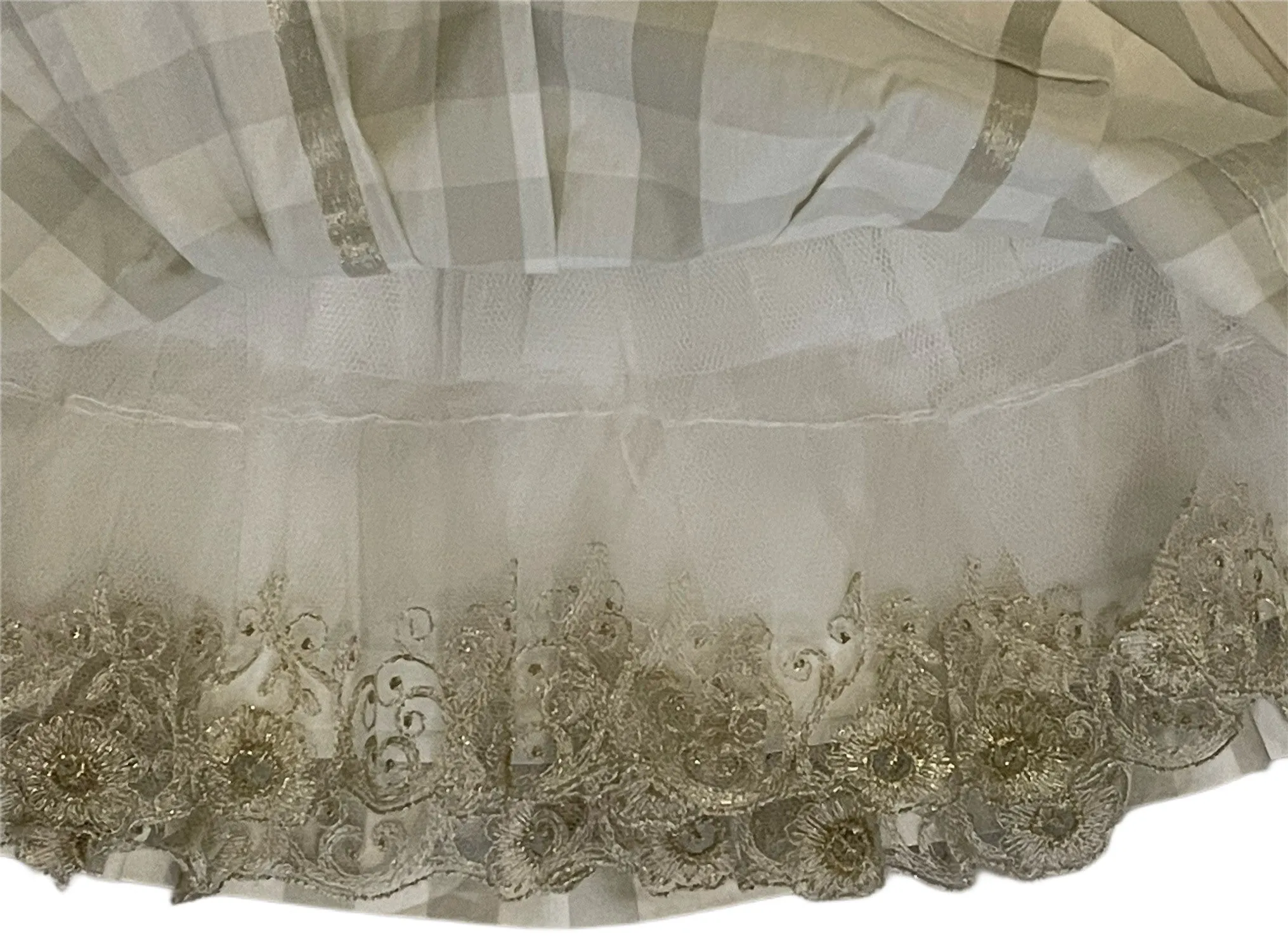 BURBERRY WHITE/METALIC LAYERED SKIRT (18M)