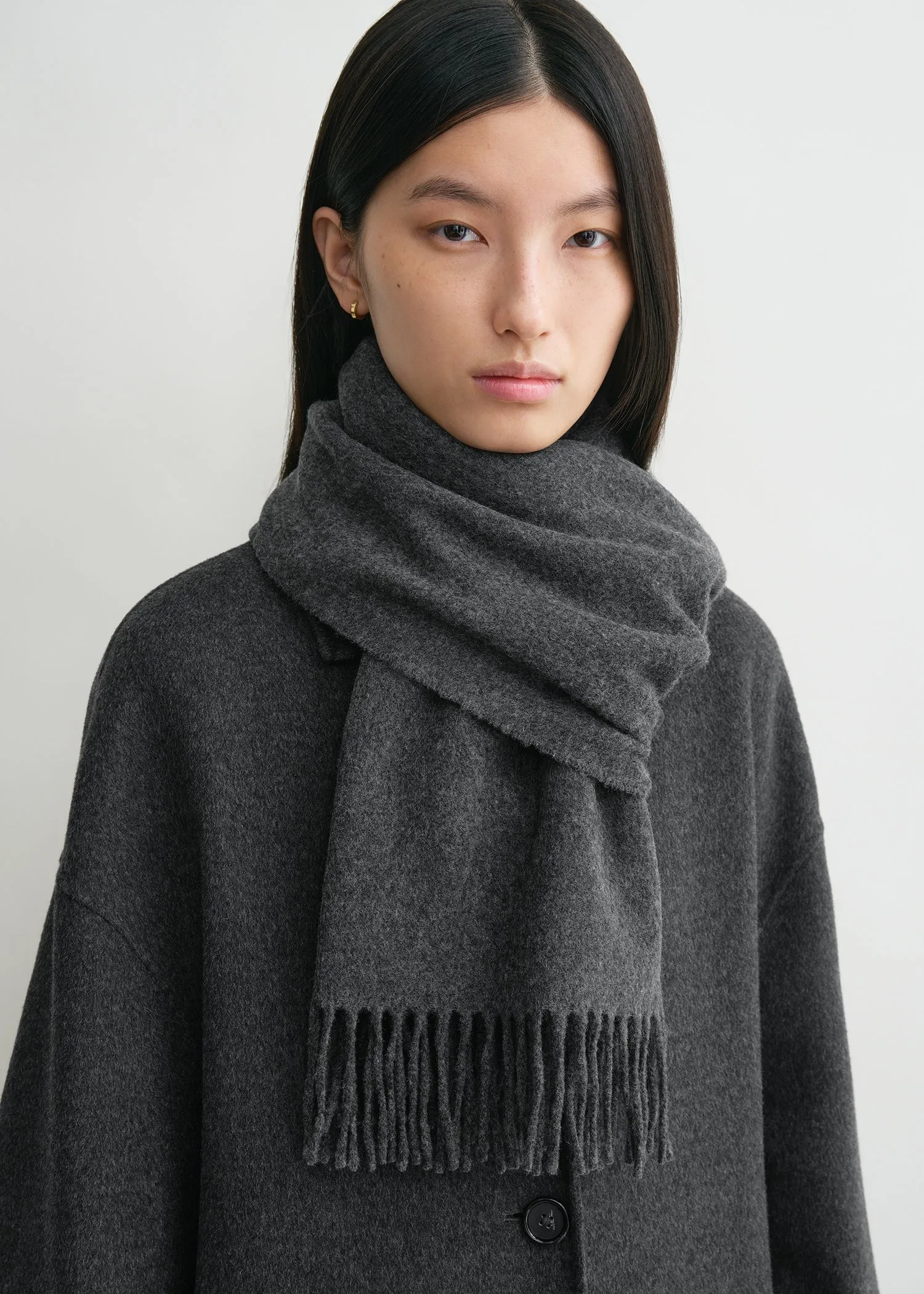 Classic wool scarf dark grey mélange