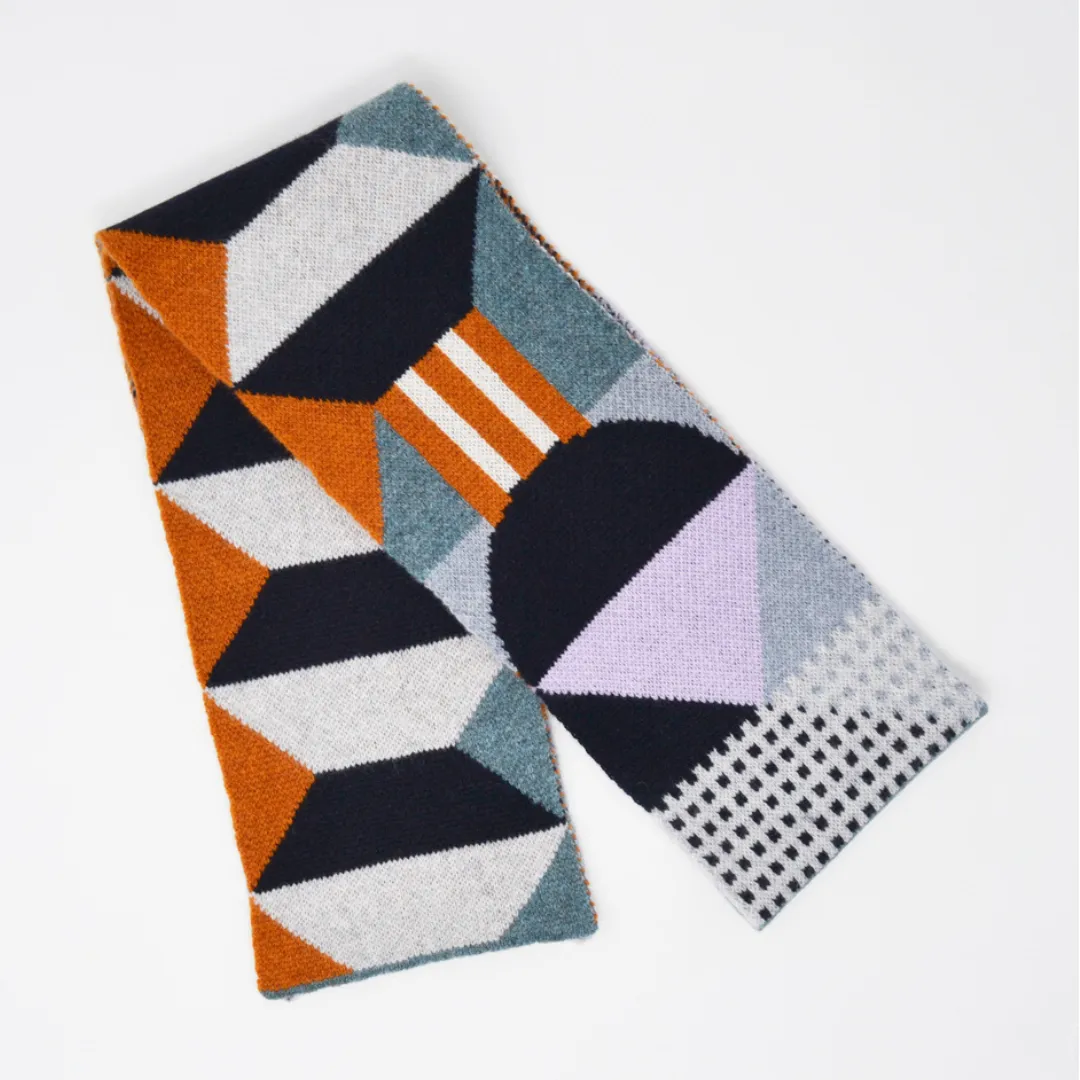 Geometrical Scarf - Playground Collection - Lichen / Rust