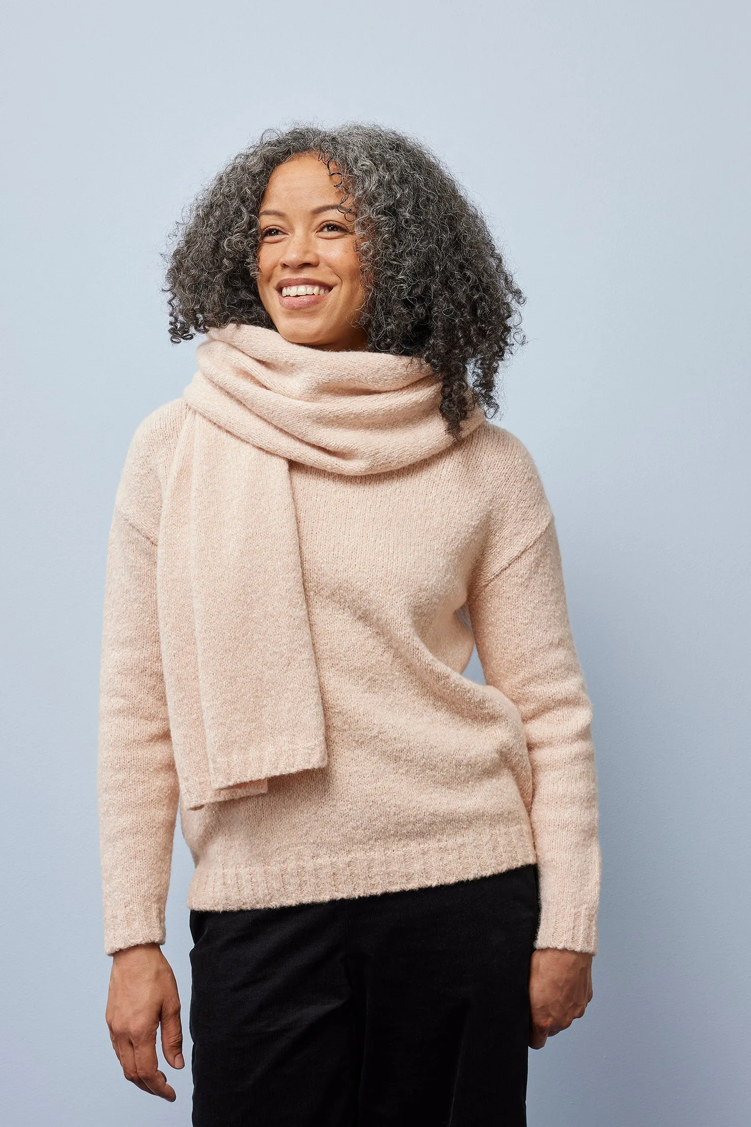 Giant Scarf Fluffy Knit Nude