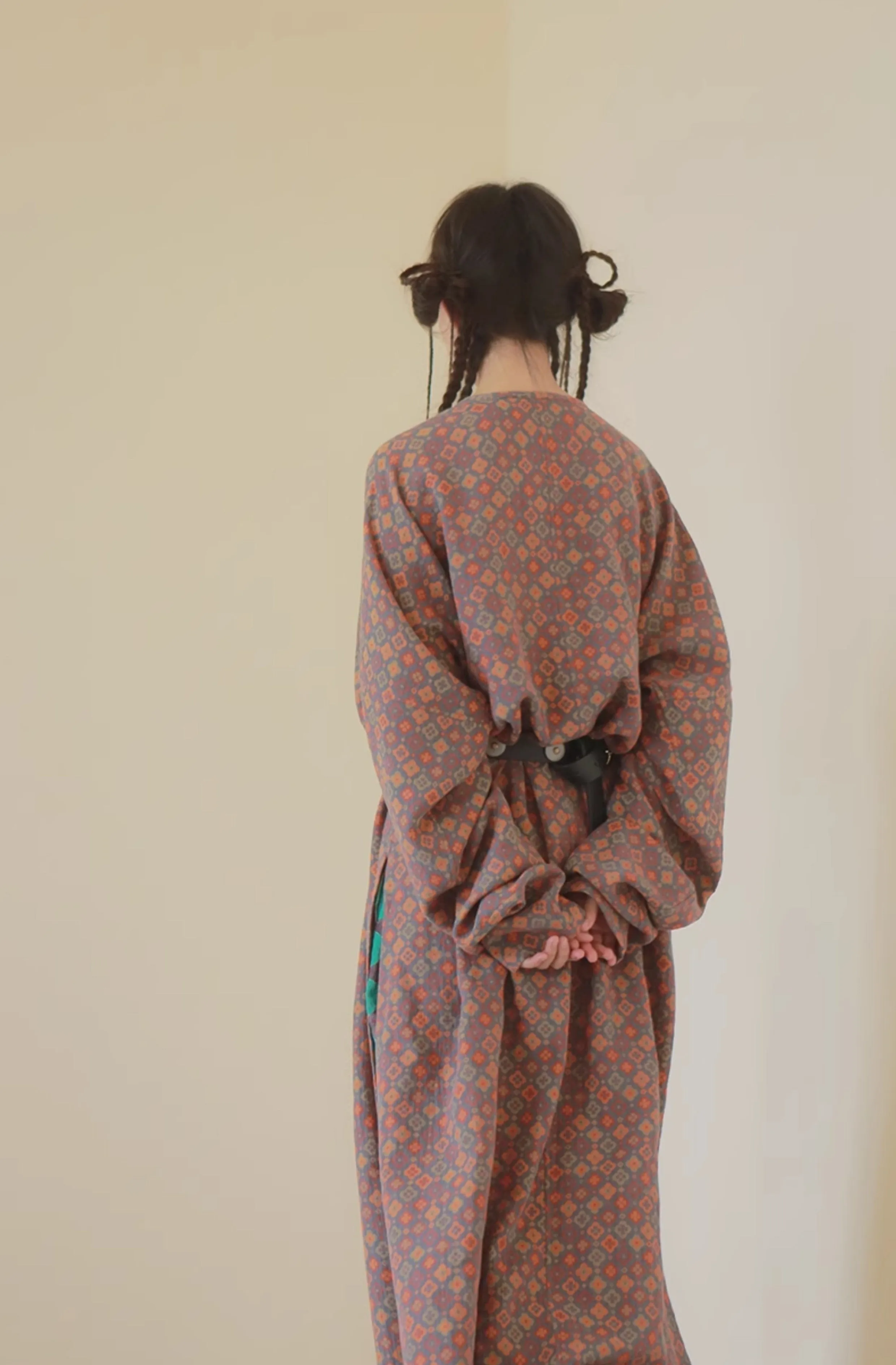 Jingjie Huashu 荆芥花束 Cat Mint Bouquet Modernized Tang Double Sided Cotton Jacquard Yuanlingpao Robe Set