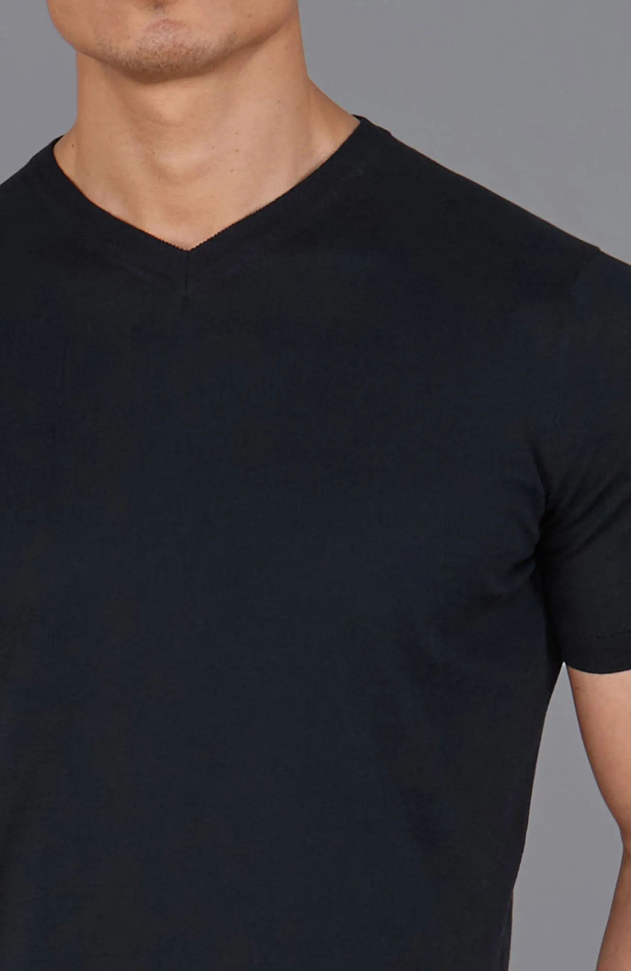 Mens Superfine Mercerised Cotton V Neck Knitted T-Shirt