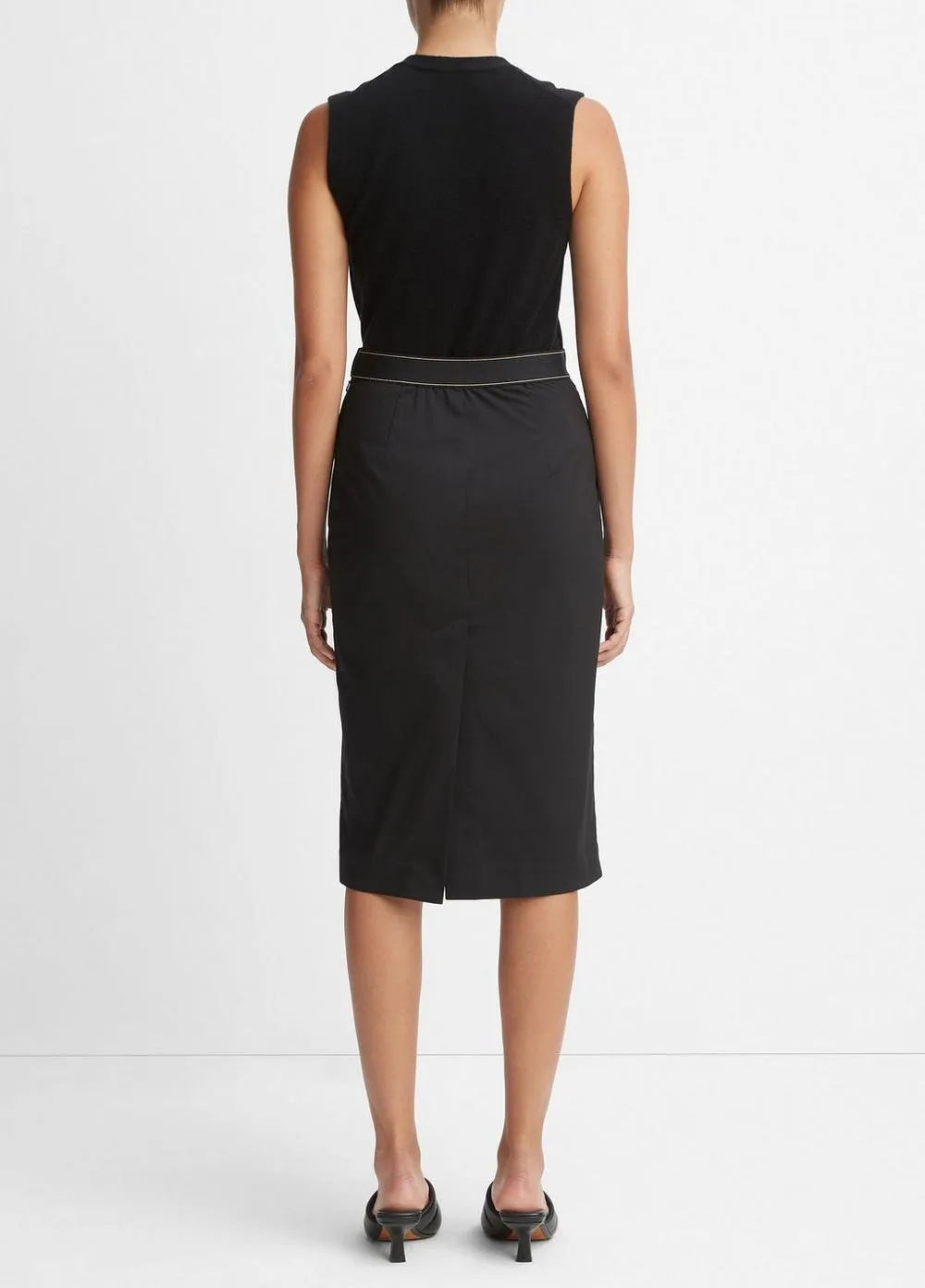 Pull-On Pencil Skirt in Black