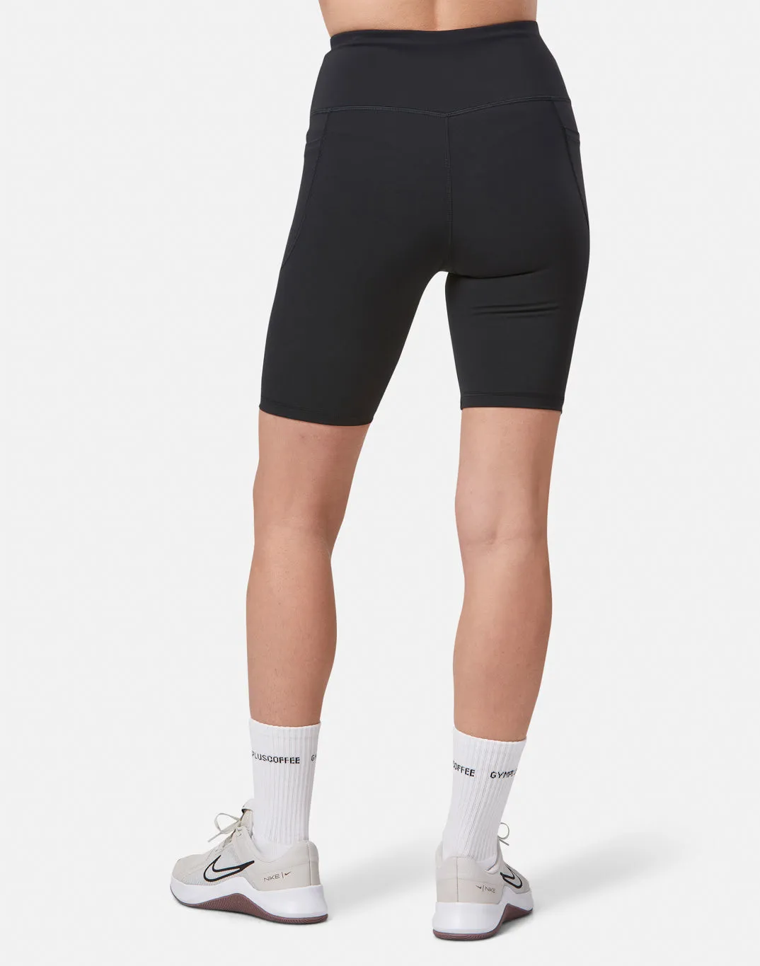 Relentless 8" Bike Short in Black