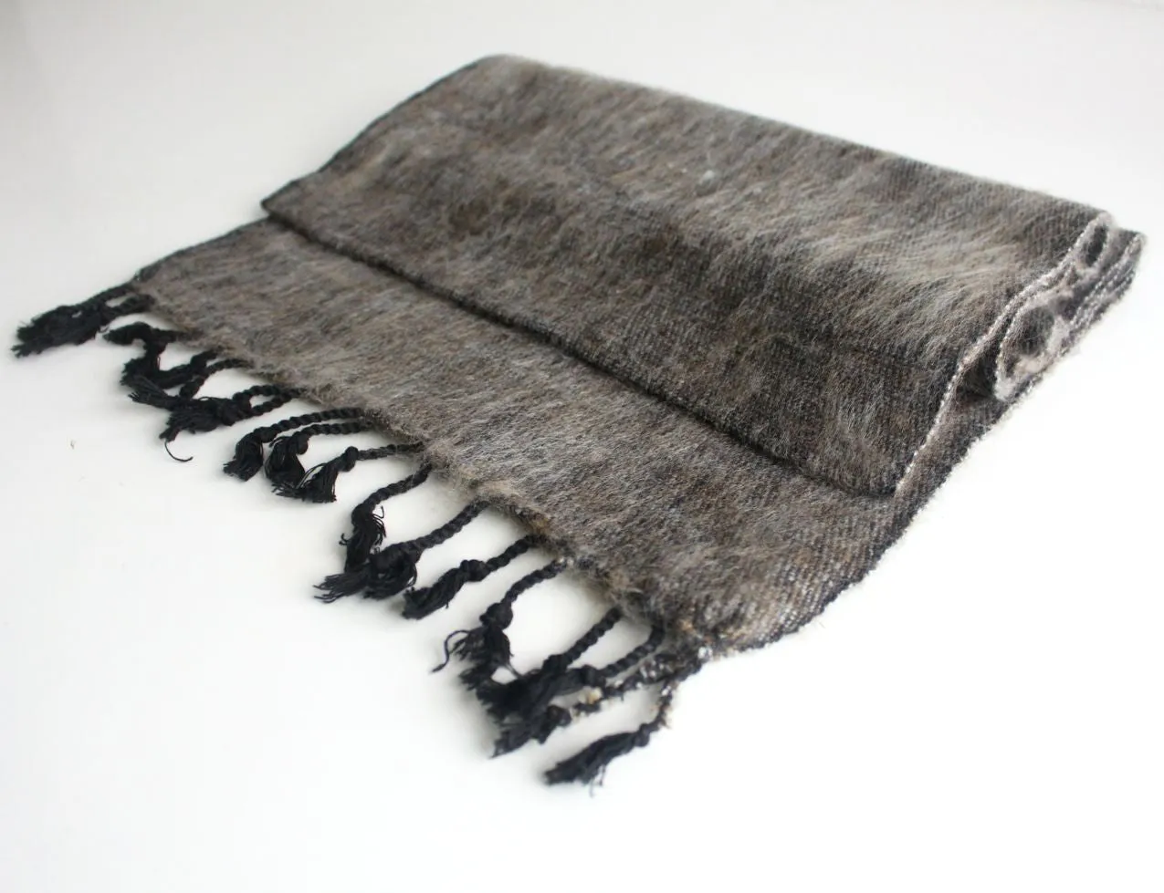 Traditional Hand Loomed Gray Brown Woolen Muffler