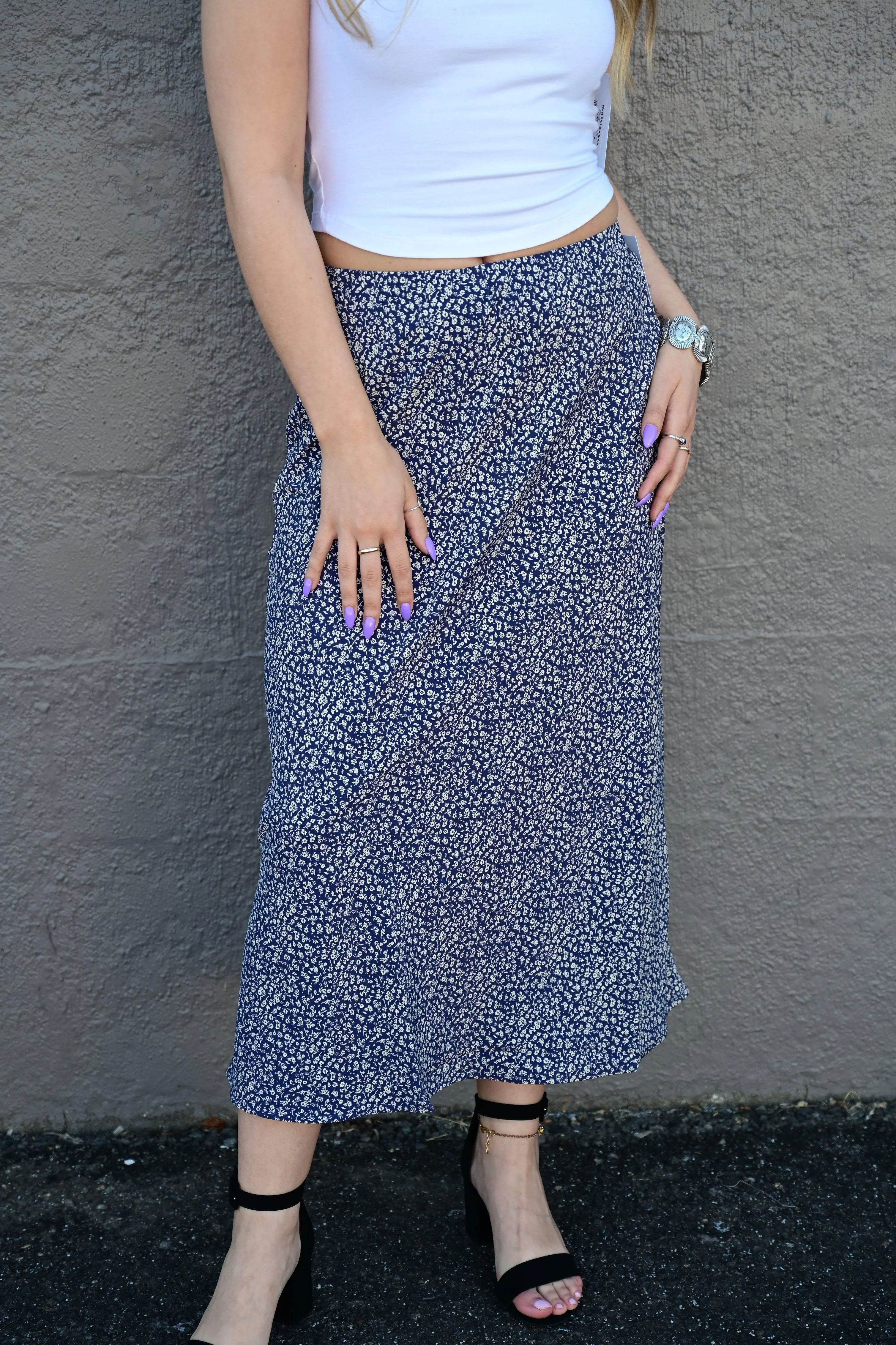 VIOLET FLORAL PRINT MIDI SKIRT WITH ELASTIC WAISTBAND