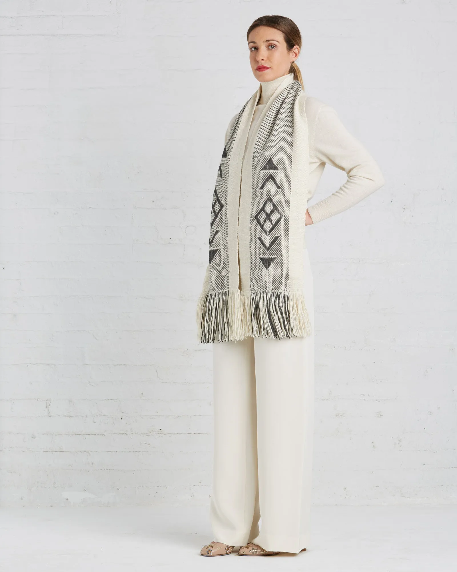 Voz | UN Trust Fund Scarf in Ivory